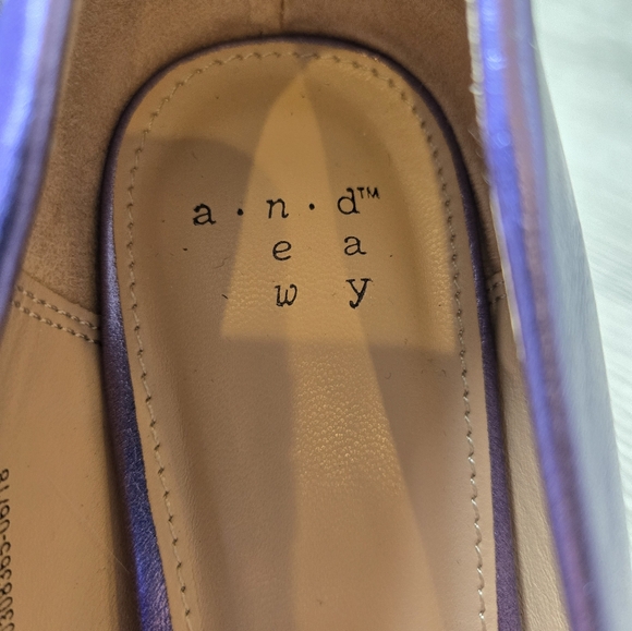 New Metalic Purple Heels size 8.5 A New Day Faux Leather - Picture 7 of 10